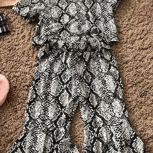 Stylish Kids Snake Print Matching Set